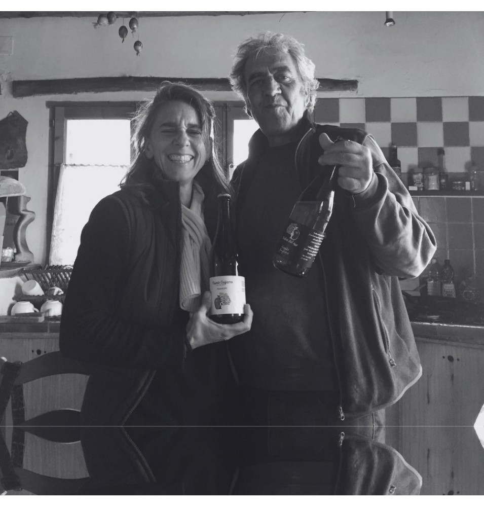 Fuente Guijarro (Sidra del Sur) —Manuel & Sara